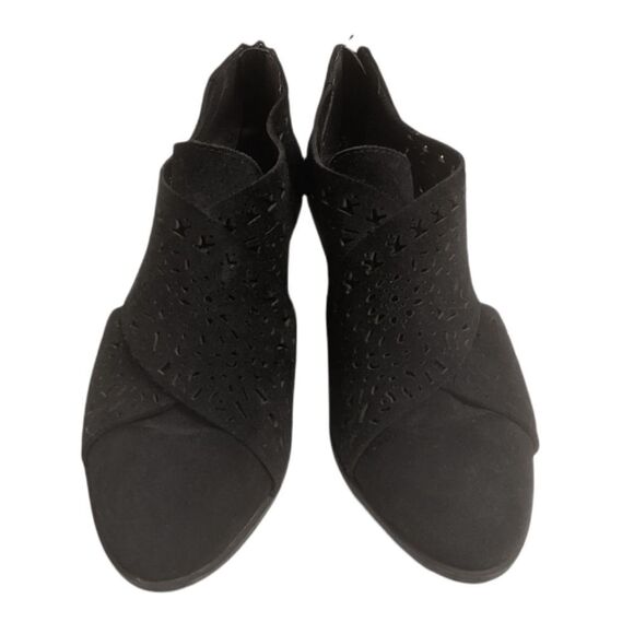 5/$20 Carlos by Carlos Santana Black Faux Suede Pointed Toe Booties Size 6 - Picture 4 of 7